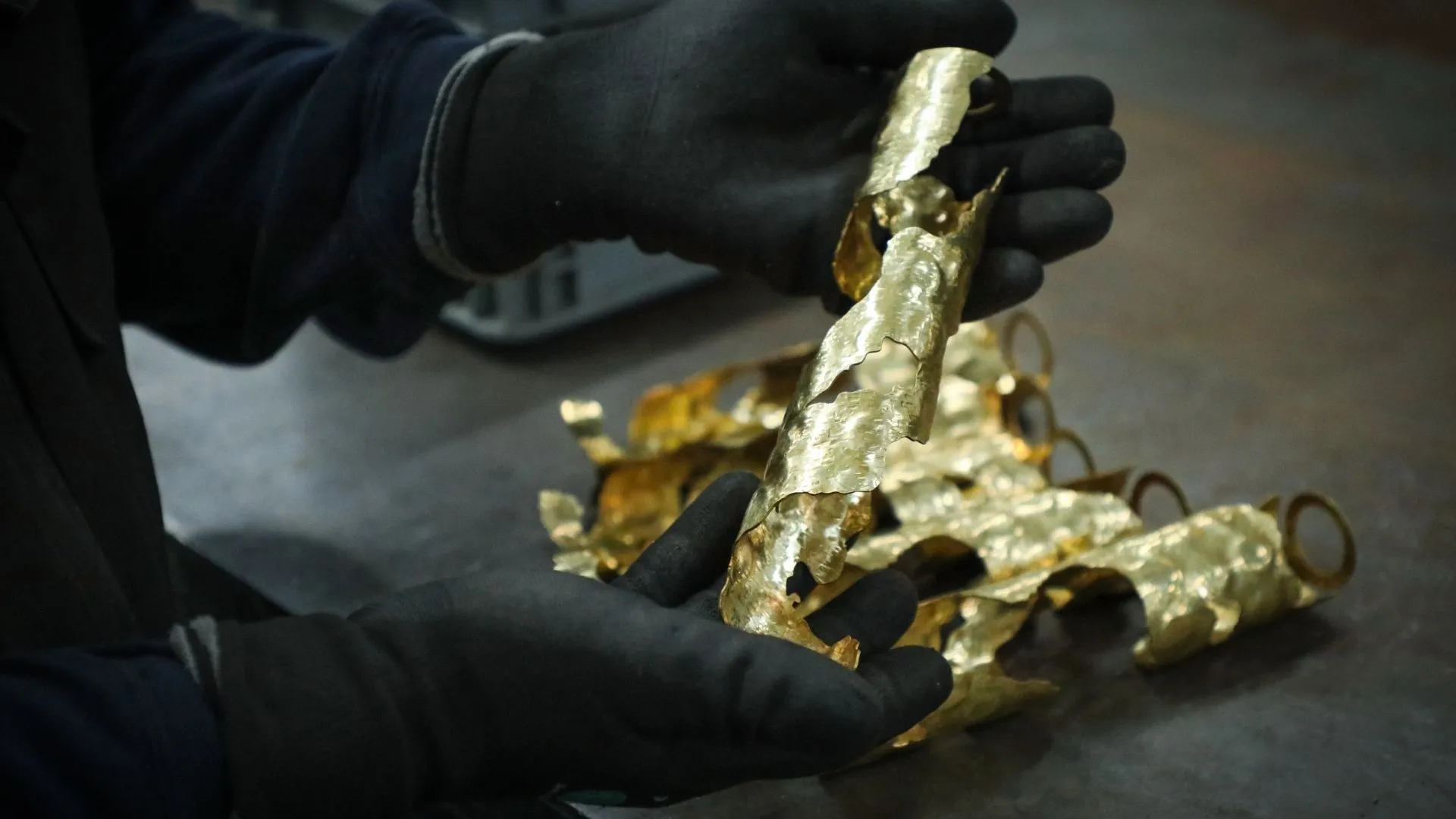 /storage/World Artisan Day: History, Meaning, and the Value of Artisans in Luxury Craftsmanship