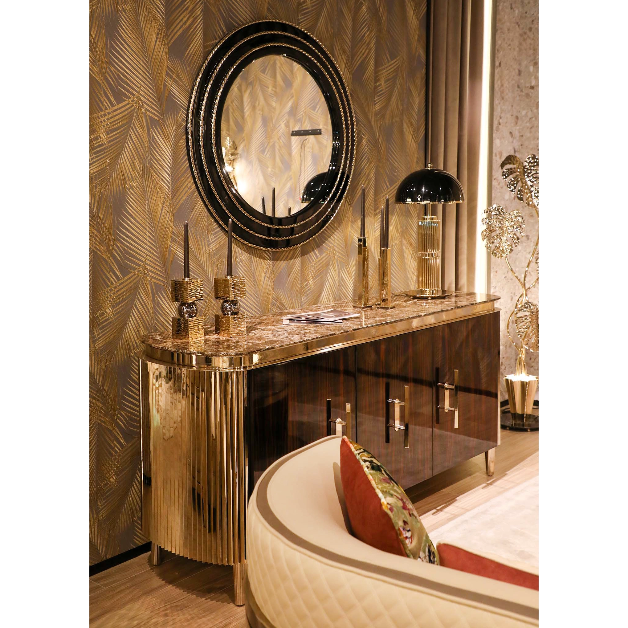 /storage/Castro Interiors Nautilus mirror inspired by the sea -Glossy black lacquered