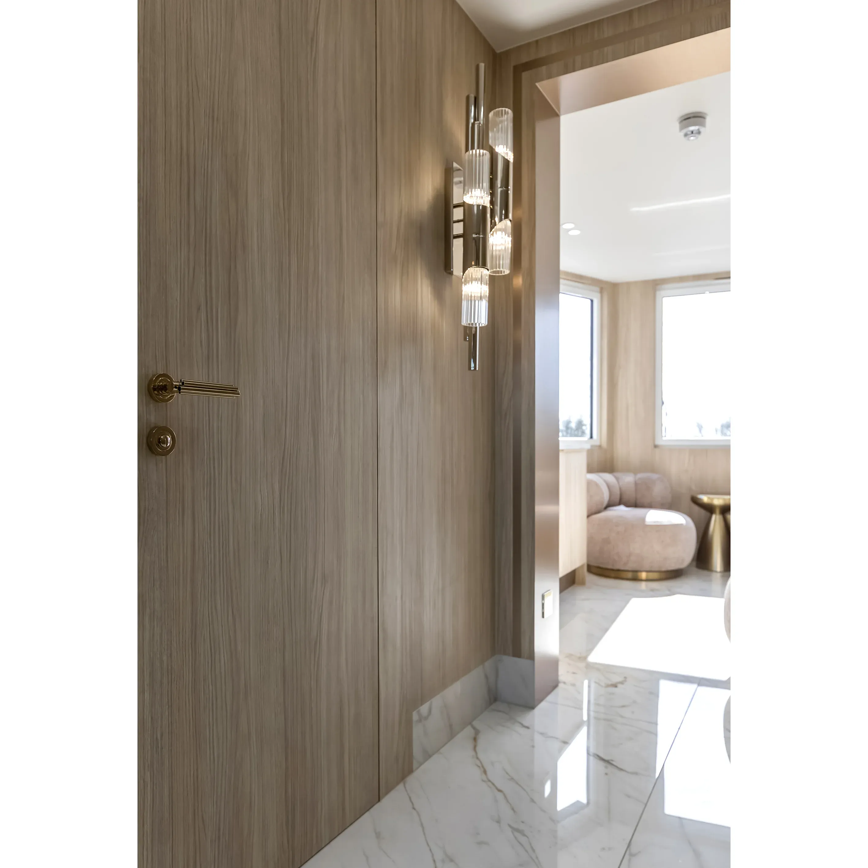 /storage/castro-lighting-byron-wall-light-luxury-brass-SCONCE