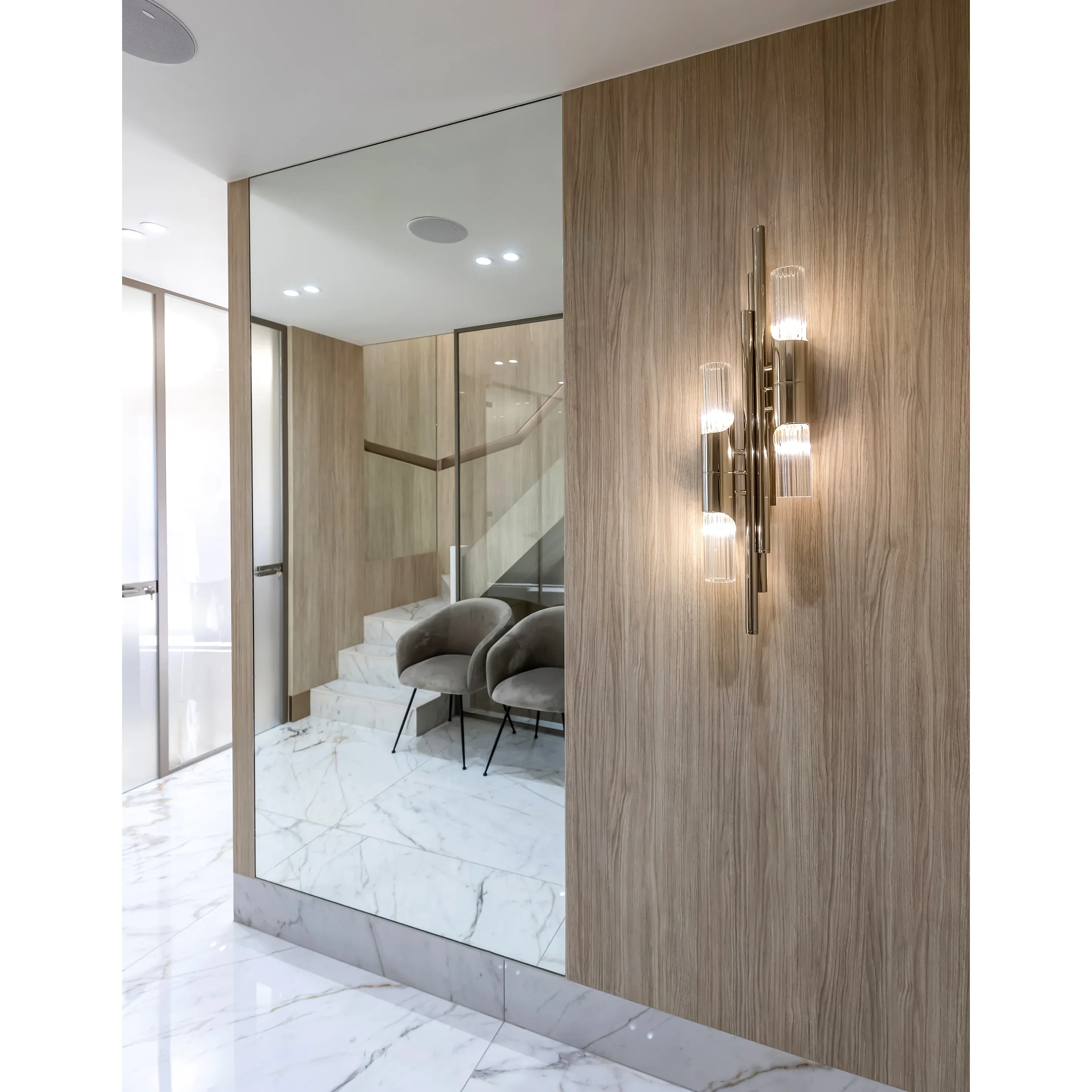 /storage/castro-lighting-byron-wall-light-luxury-brass-SCONCE