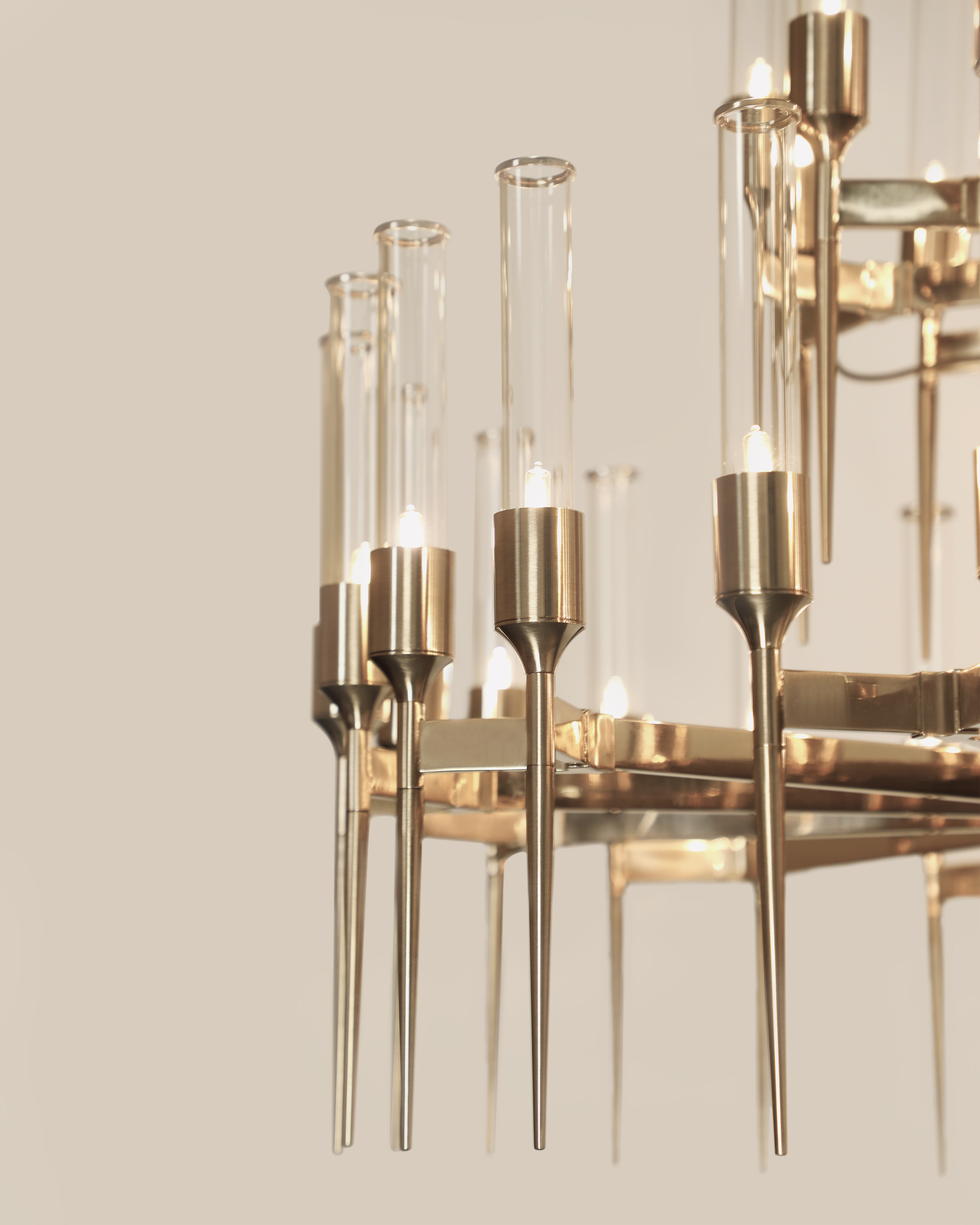 cielo-suspension-details-brass-glass-pendant