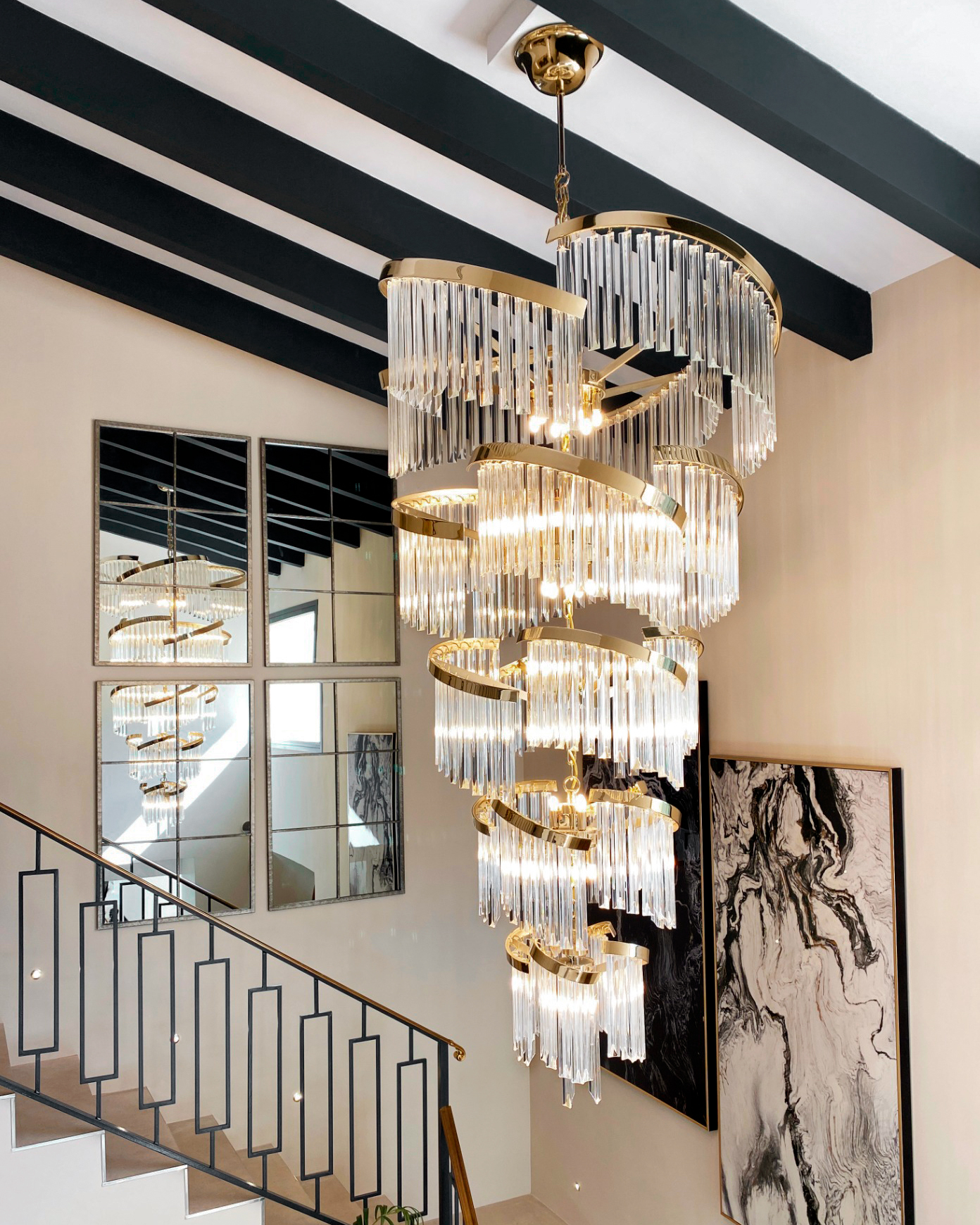Twist suspension for staircases, hotel lobby, high ceiling, modern big chandelier