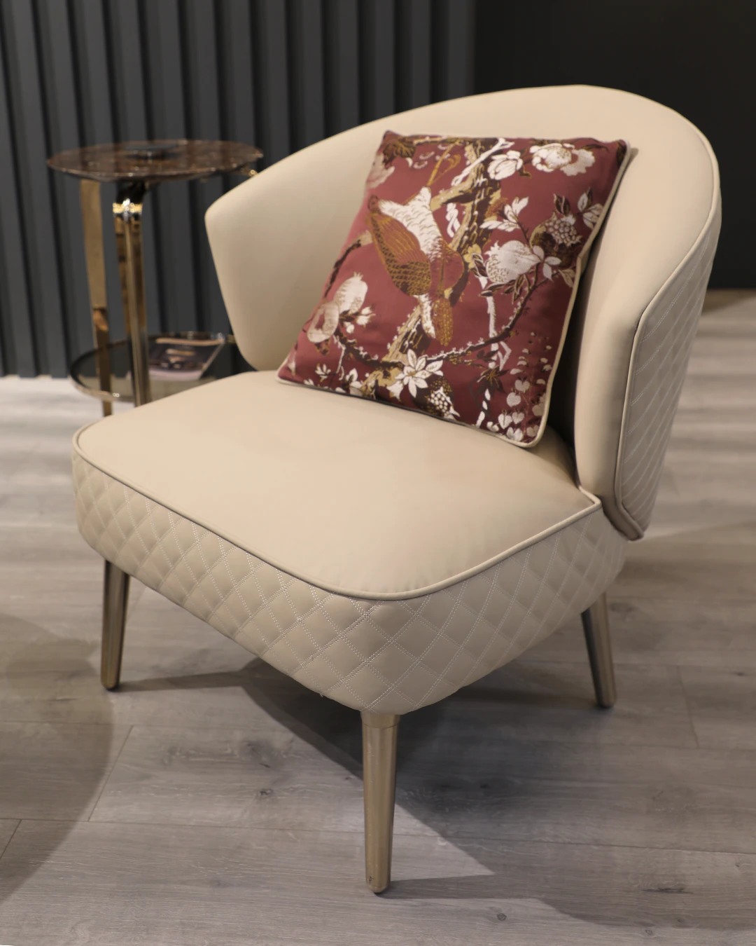 /storage/Luxury brass bar chair with leather upholstery and elegant detailing, inspired by Italian design with a refined, timeless aesthetic.