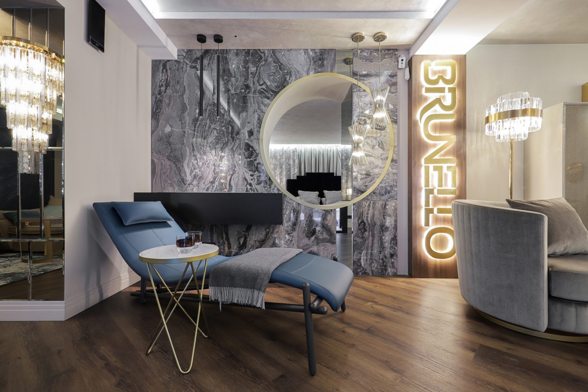 /storage/Luxury showroom interior in Kyiv, Ukraine, featuring Castro Lighting at Brunello Interior Boutique.