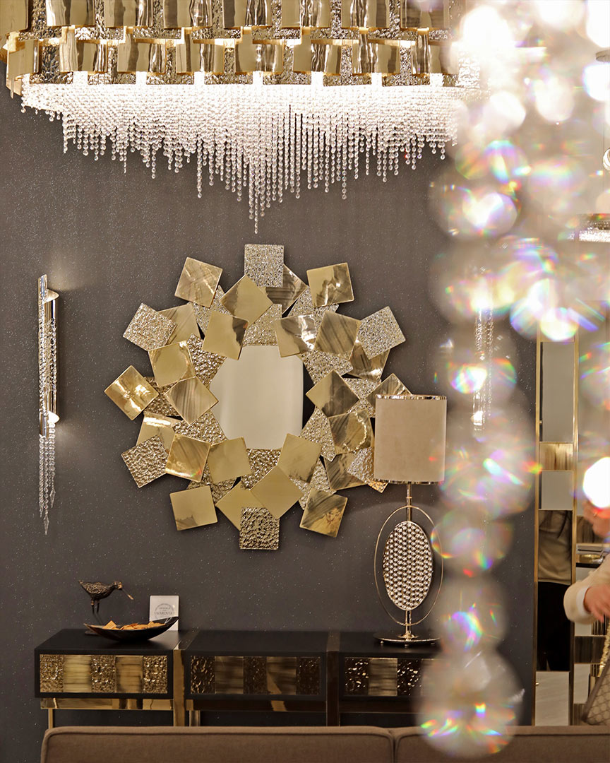 /storage/Luxury brass Mondrian mirror in gold-plated brass with brushed and hammered finishes.