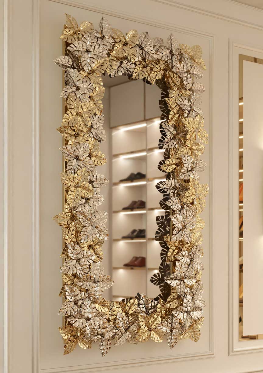 /storage/Luxury brass Rainforest mirror with handcrafted leaves, circular design, and natural-inspired decorative elegance for refined interiors.
