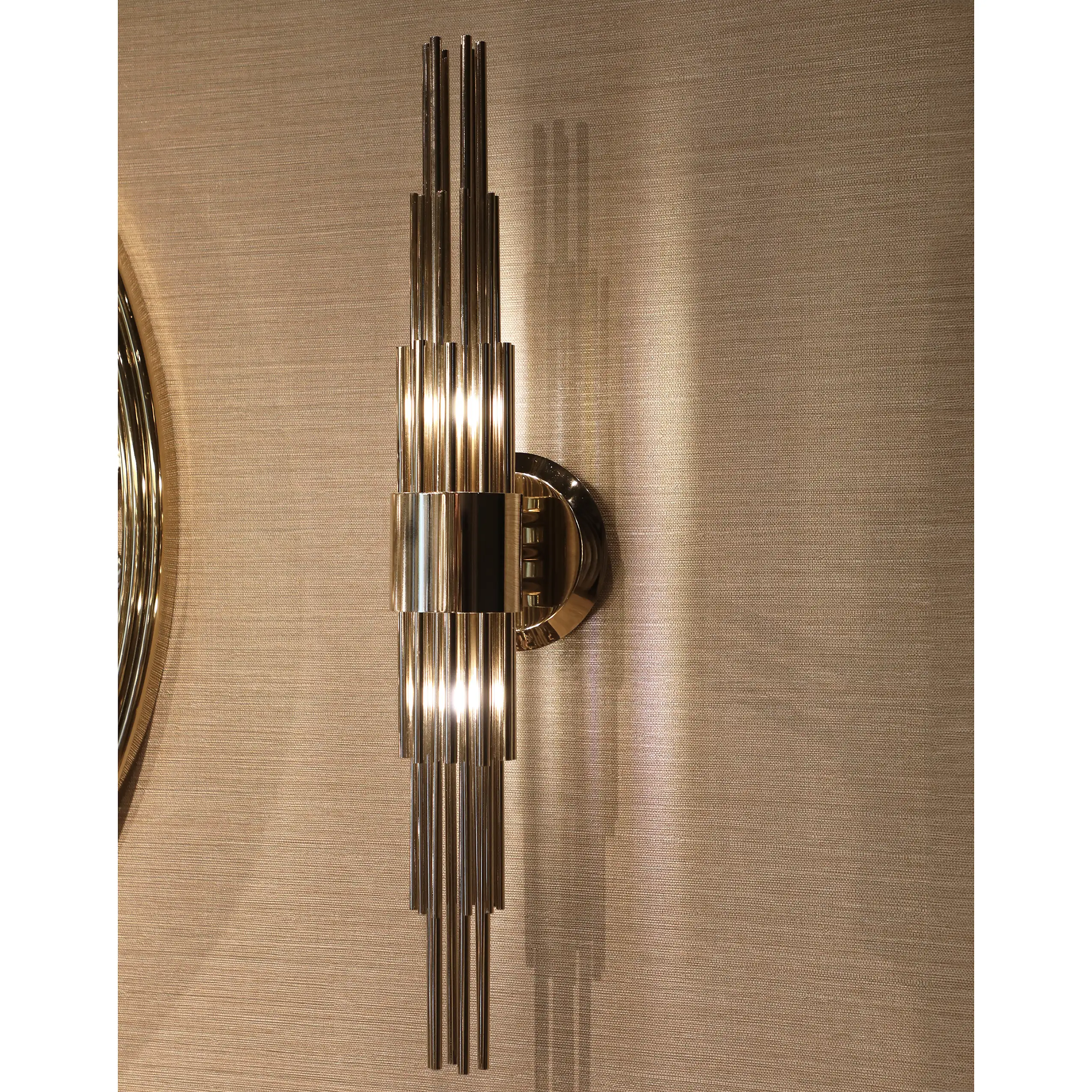 /storage/castro lighting streamline wall light