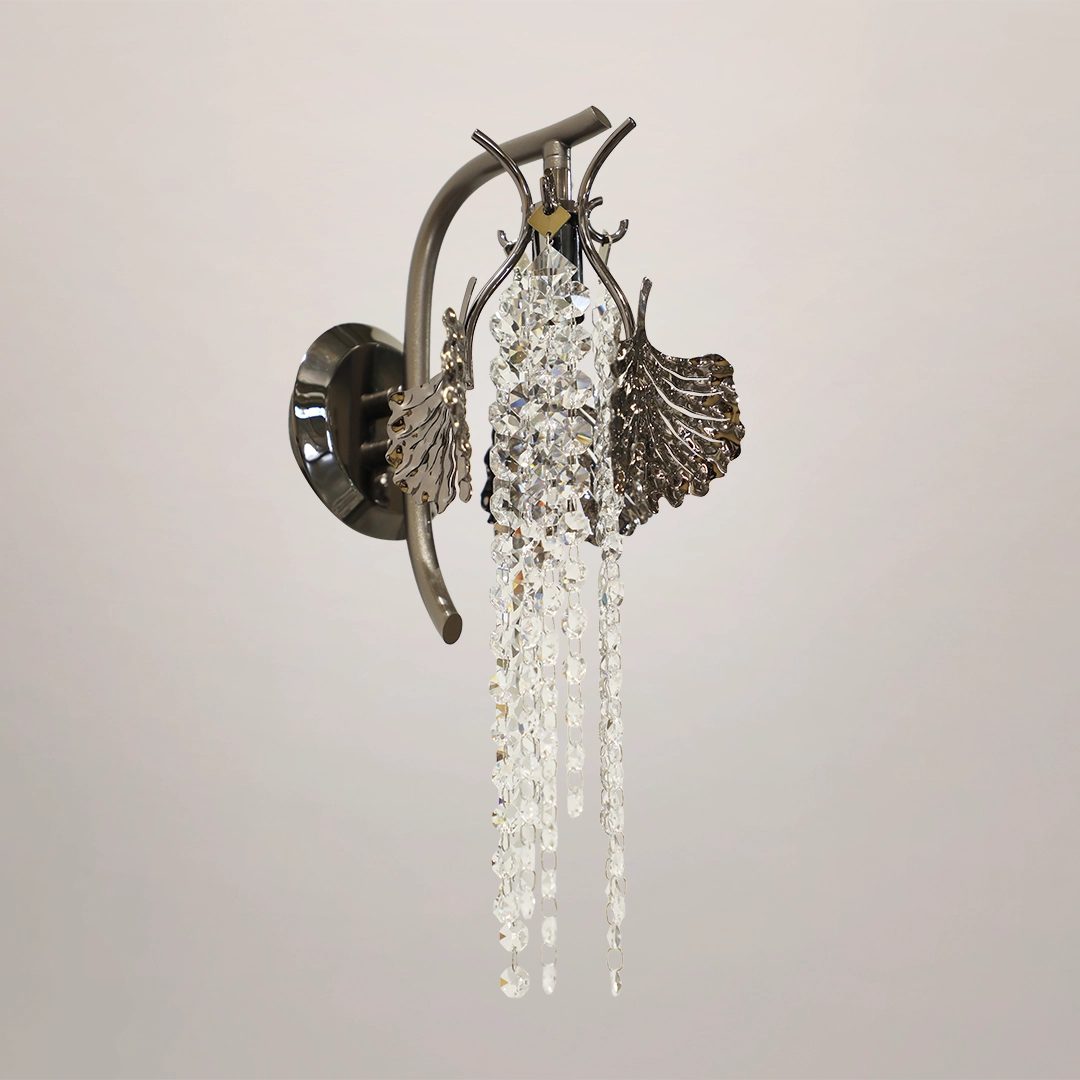 /storage/Luxury brass Tuscania Wall Light with gold-plated leaves and crystal accents, inspired by Tuscan landscapes, adding elegance and refined sculptural beauty to interiors.