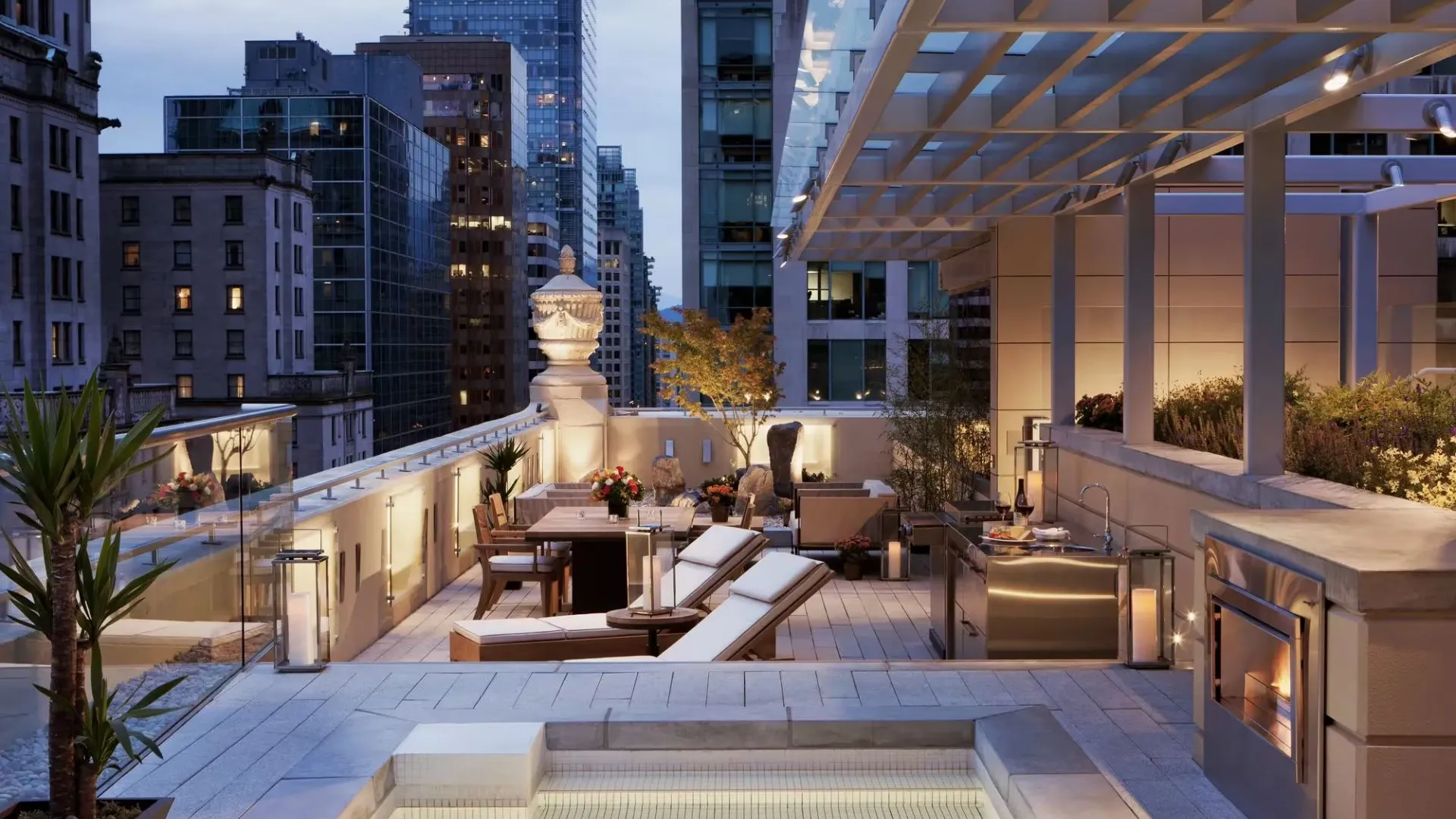 /storage/Top Luxury Hotels in Vancouver: 10 Iconic Stays to Experience